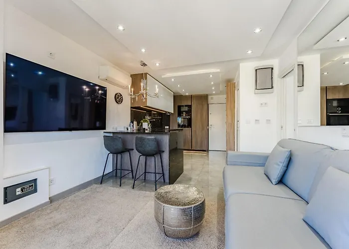 Апартаменты Hermitage Homes Tds Плая-де-лас-Америкас