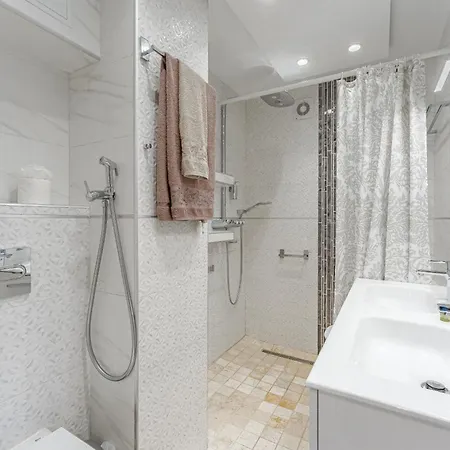 Апартаменты Hermitage Homes Tds *