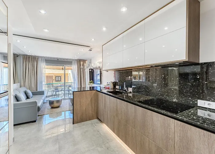 Apartment Hermitage Homes Tds